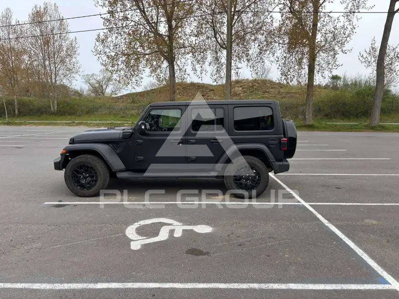 2023 Jeep WRANGLER