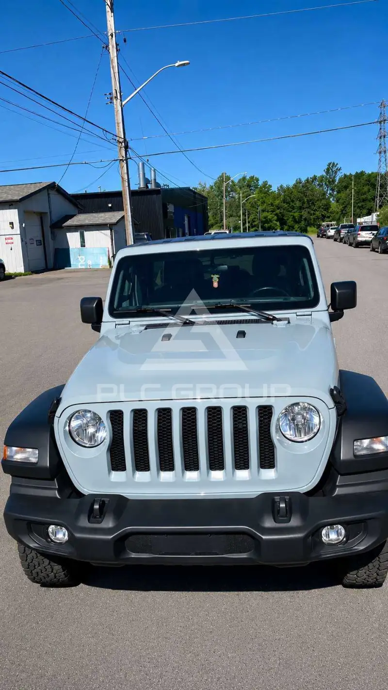 2023 Jeep WRANGLER