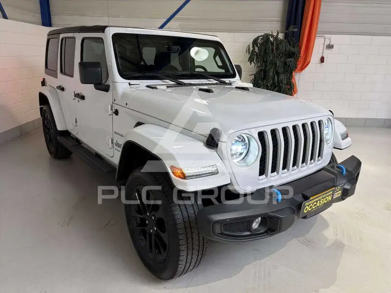 2023 Jeep WRANGLER