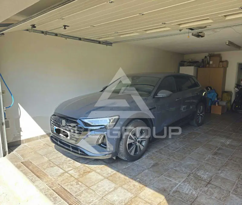 2023 Audi Q8