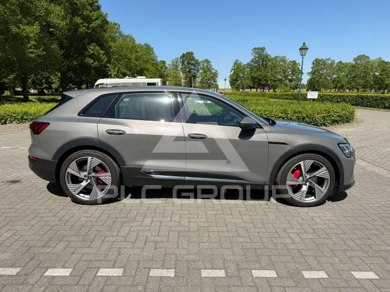 2023 Audi Q8