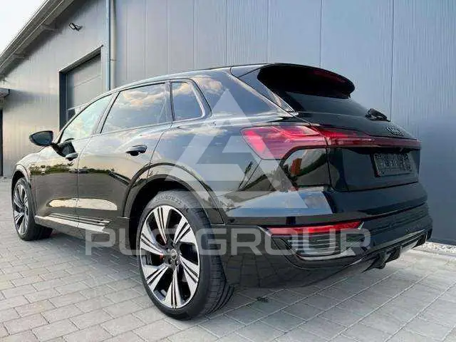 2023 Audi Q8