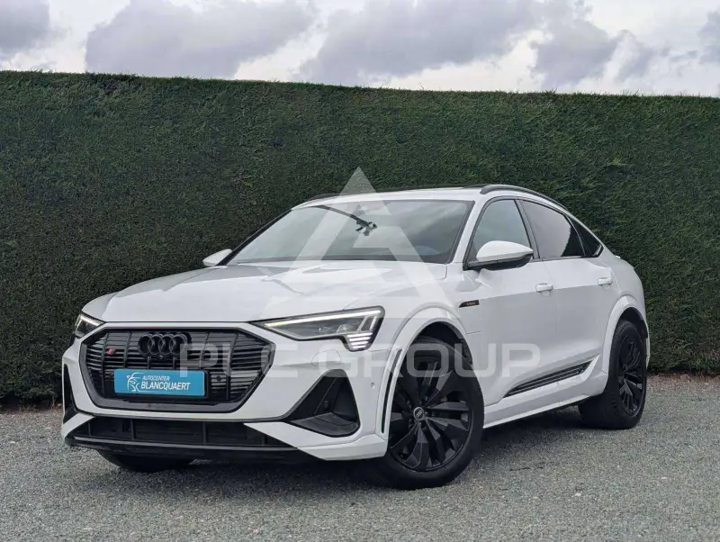 2023 Audi SQ8