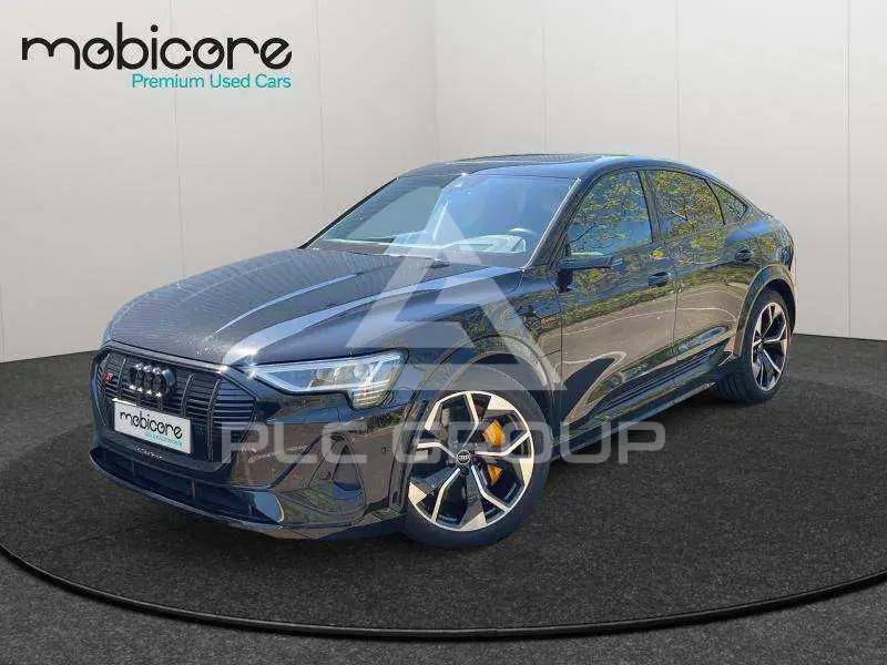 2023 Audi SQ8
