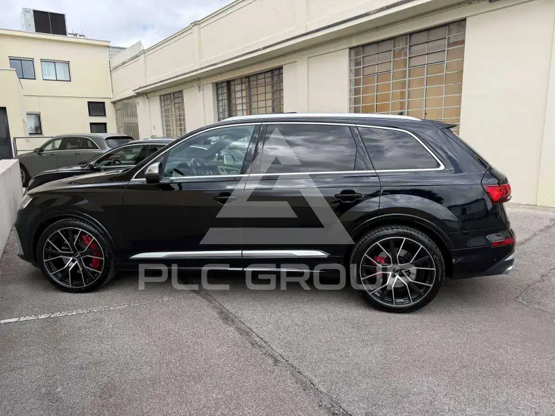 2023 Audi SQ7