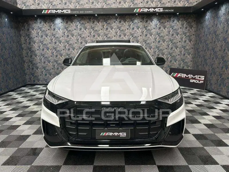 2023 Audi Q8