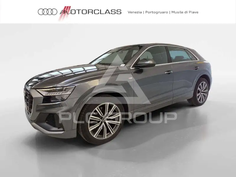 2023 Audi Q8