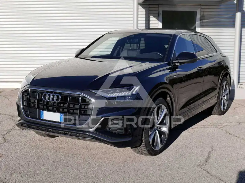 2023 Audi Q8