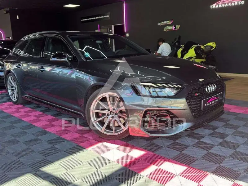2023 Audi RS4