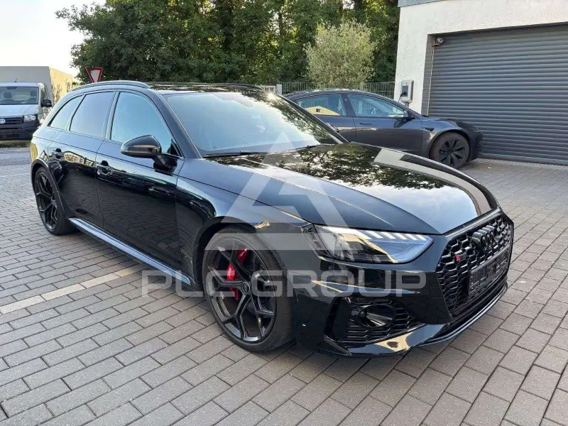 2023 Audi RS4