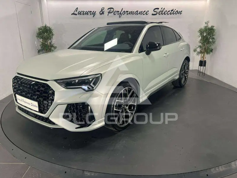 2023 Audi RSQ3
