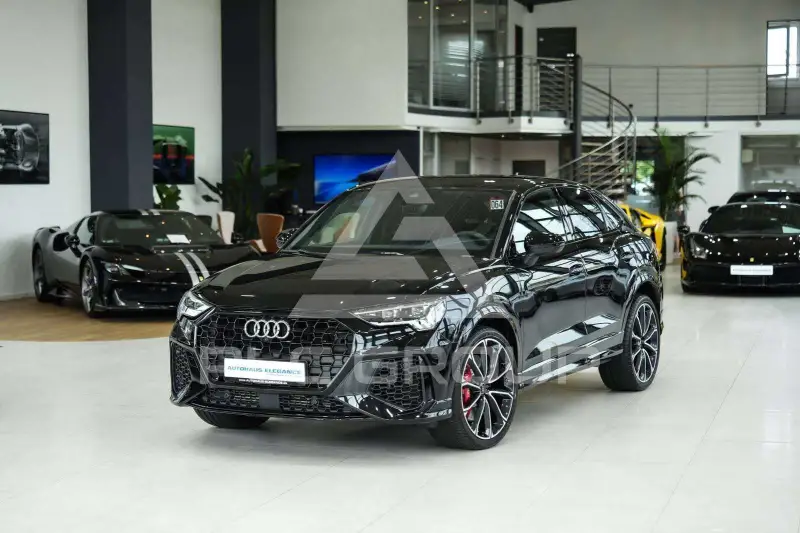 2023 Audi RSQ3