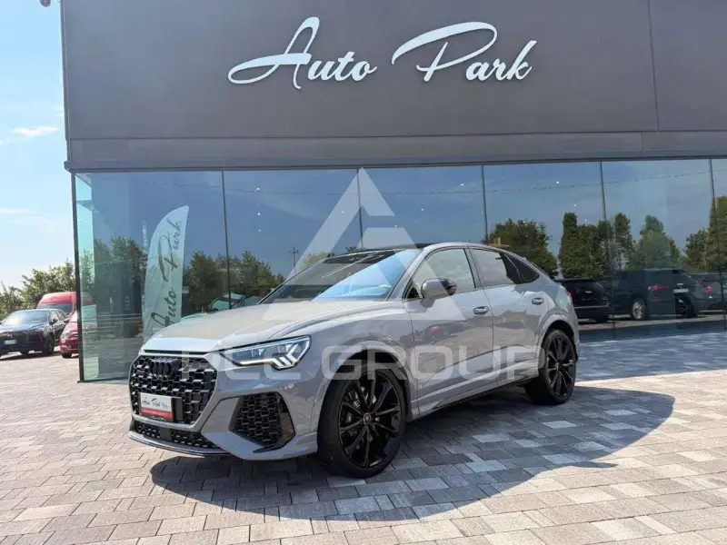 2023 Audi RSQ3