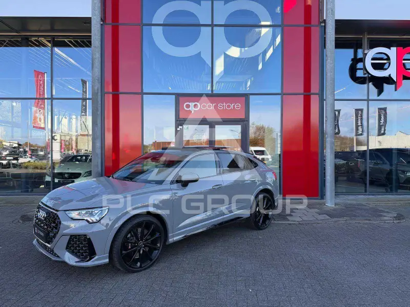 2023 Audi RSQ3