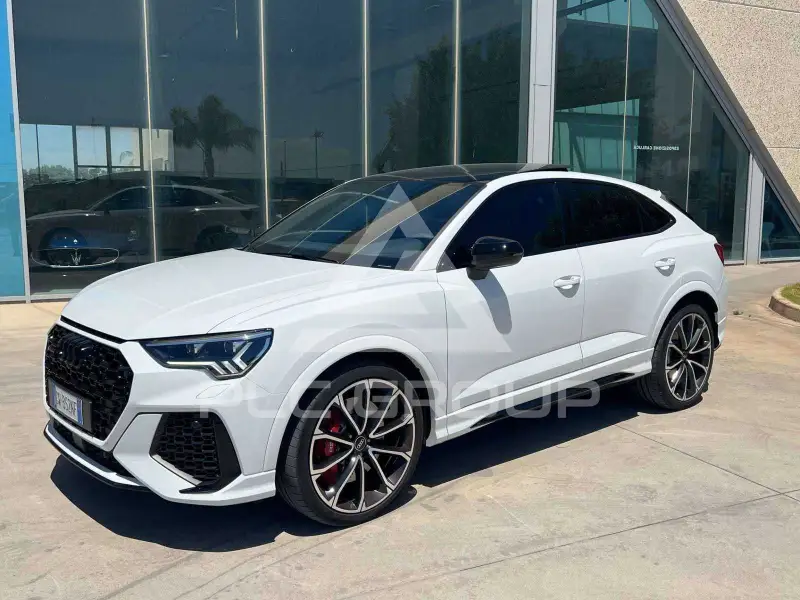 2023 Audi RSQ3