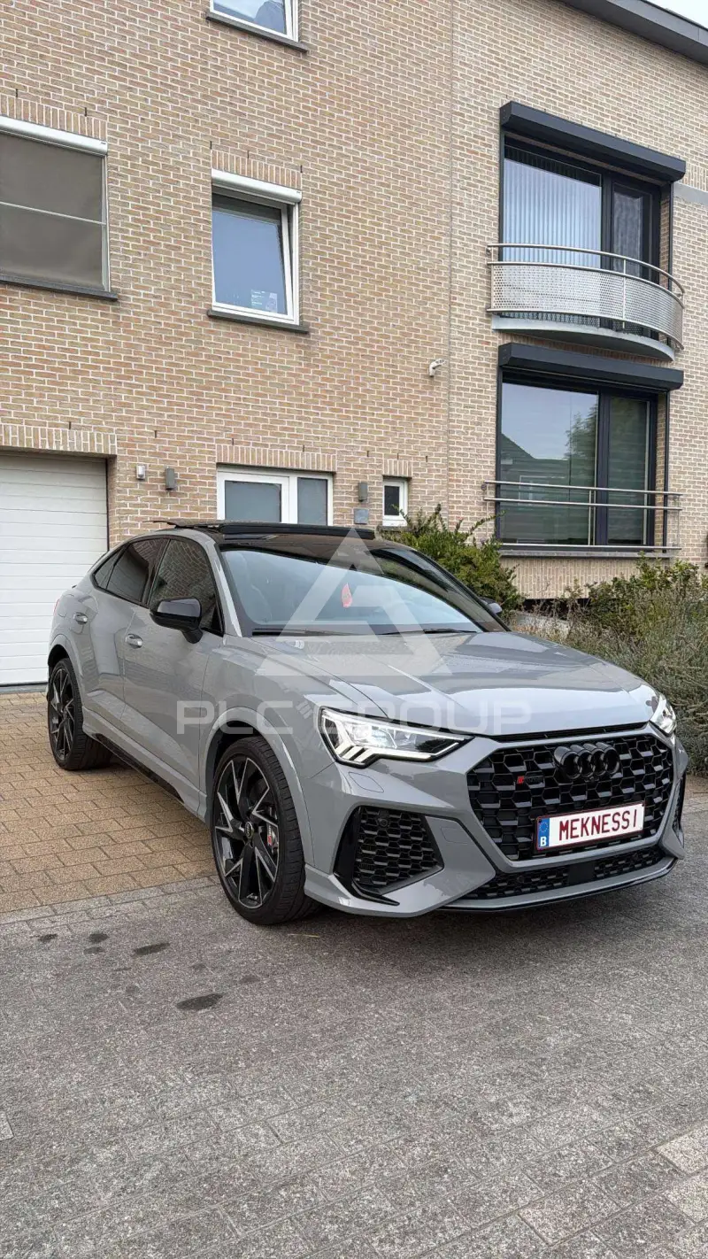 2023 Audi RSQ3