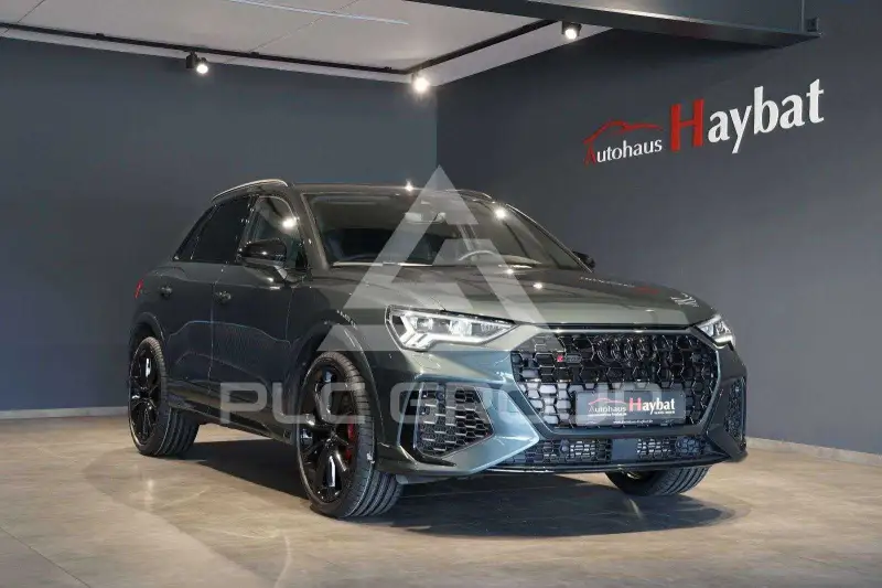 2023 Audi RSQ3