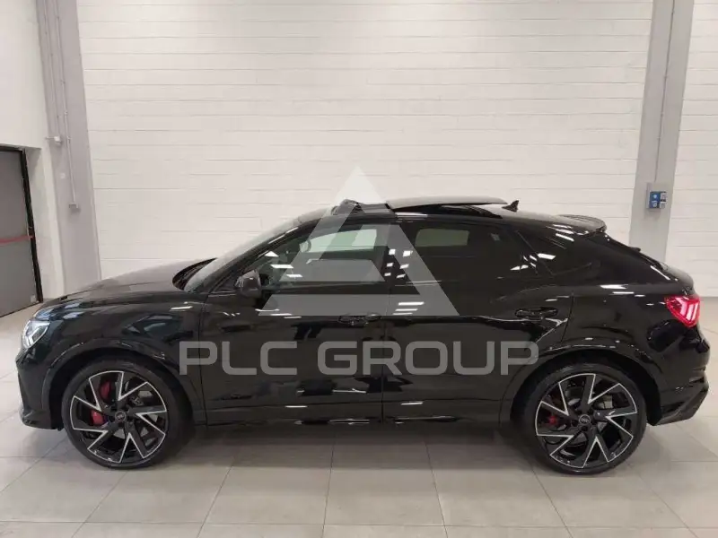 2023 Audi RSQ3