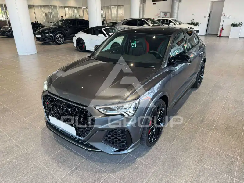 2023 Audi RSQ3