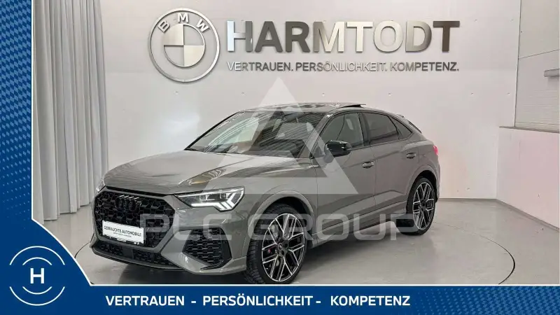 2023 Audi RSQ3