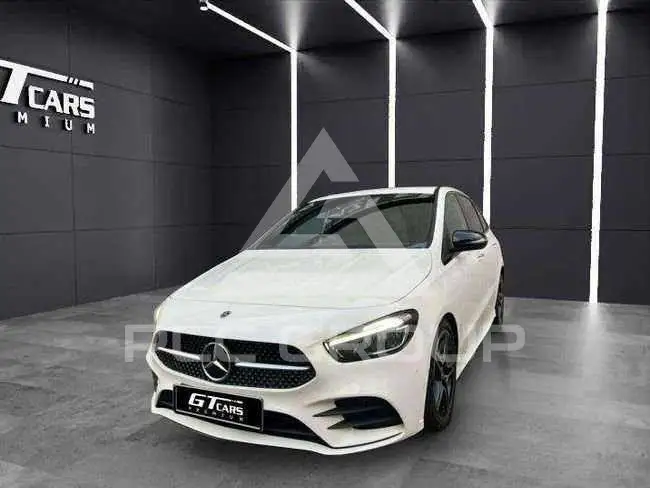 2023 Mercedes Benz B 200