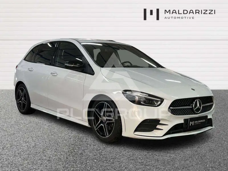 2023 Mercedes Benz B 200
