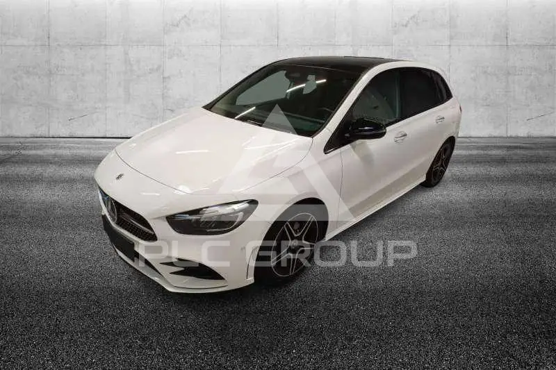 2023 Mercedes Benz B 200