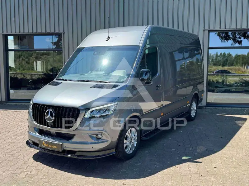 2023 Mercedes Benz Sprinter