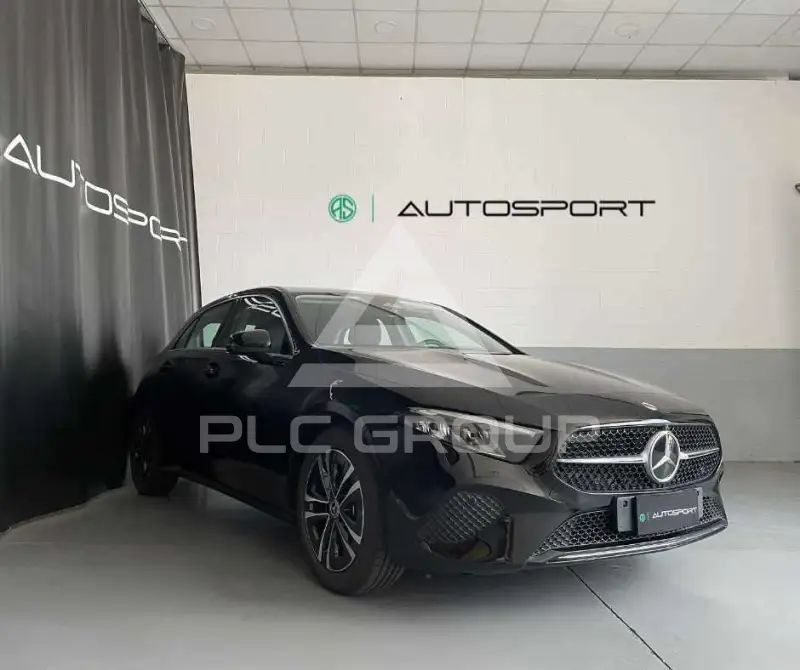 2025 Mercedes Benz A 180
