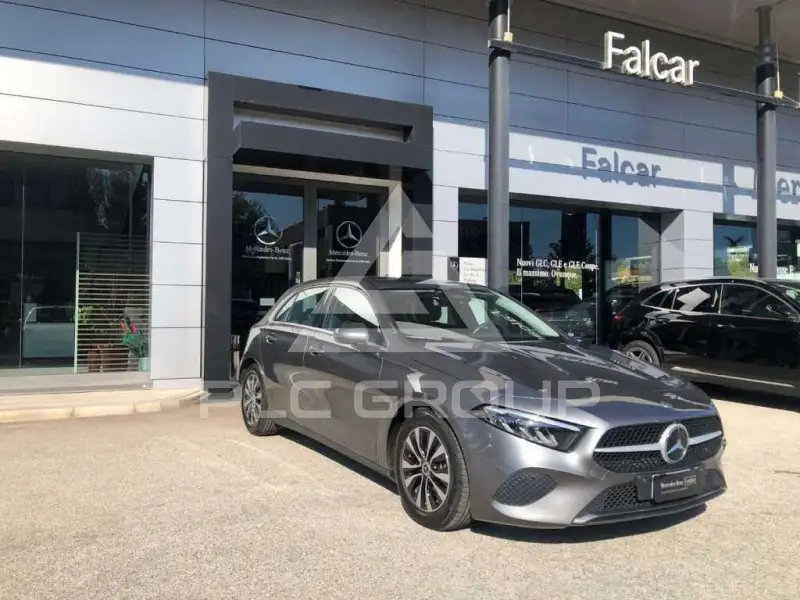2023 Mercedes Benz A 180