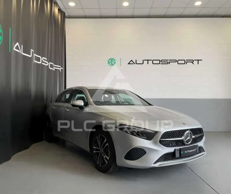 2023 Mercedes Benz A 180