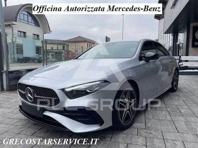 2023 Mercedes Benz A 200