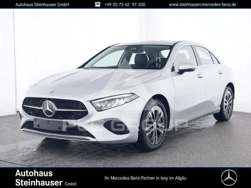 2023 Mercedes Benz A 200