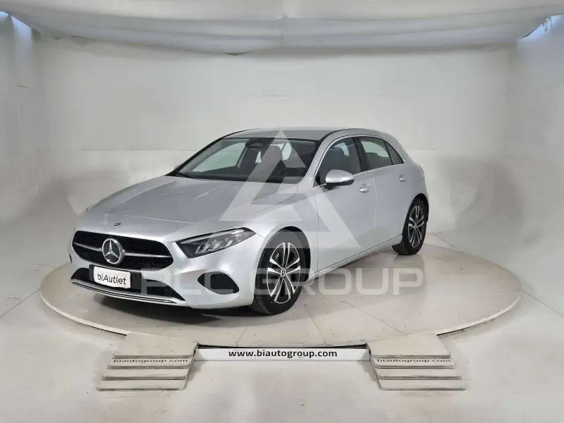 2023 Mercedes Benz A 200
