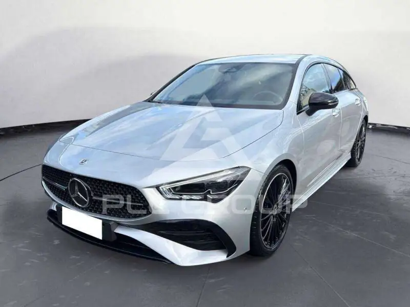 2023 Mercedes Benz CLA 200