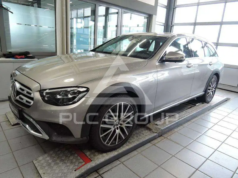 2023 Mercedes Benz E 400