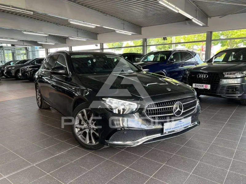 2023 Mercedes Benz E 300