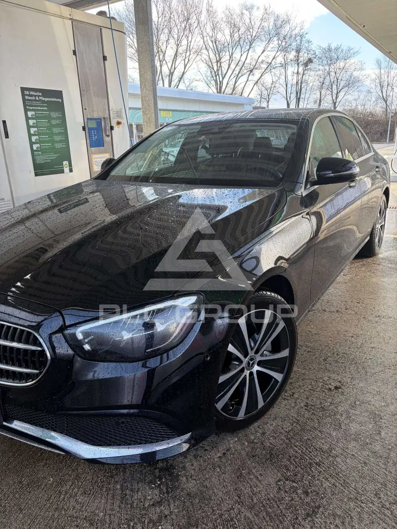 2022 Mercedes Benz E 300