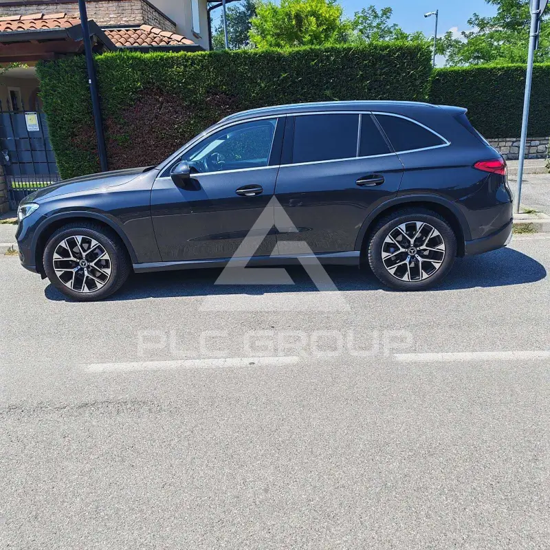 2023 Mercedes Benz 220