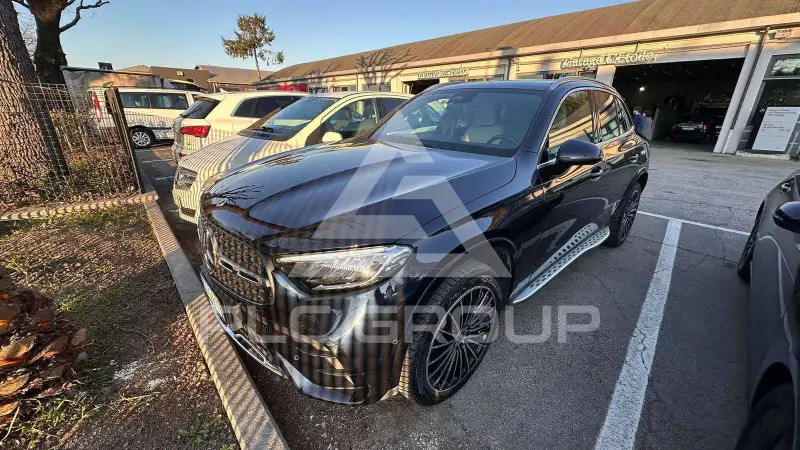 2023 Mercedes Benz GLC 300