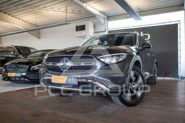 2023 Mercedes Benz GLC 300