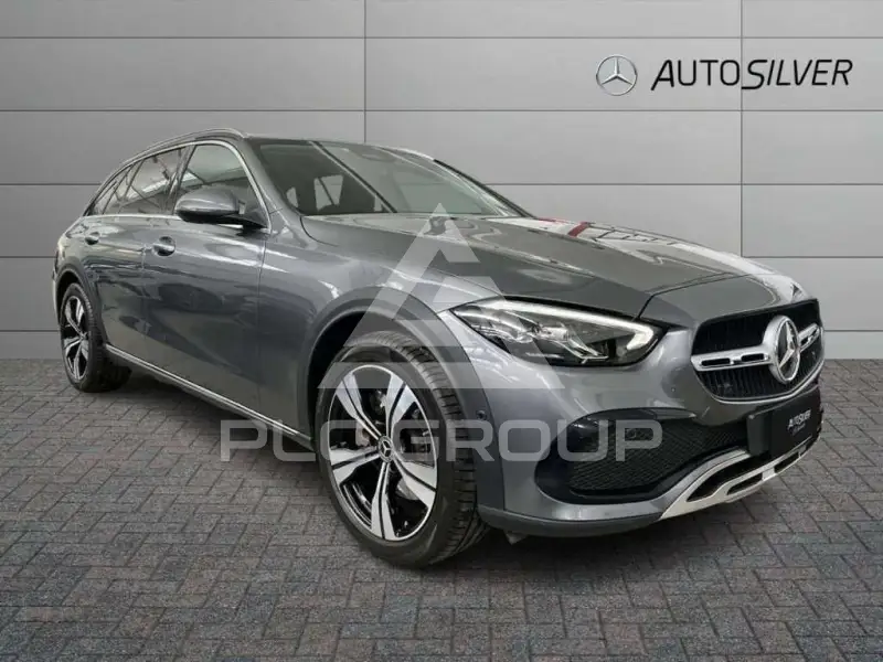 2023 Mercedes Benz C 220