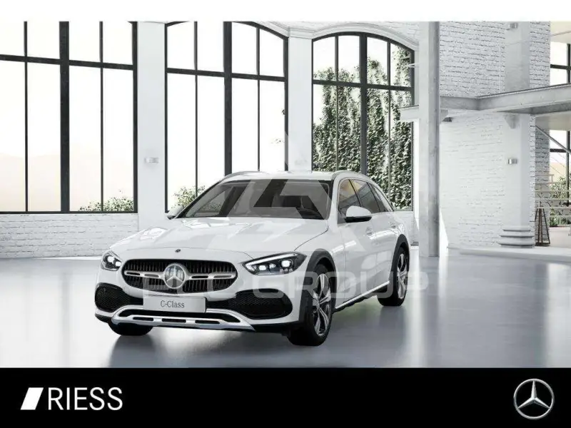 2023 Mercedes Benz C 220