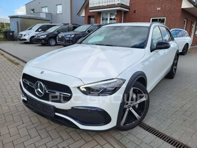 2023 Mercedes Benz C 220
