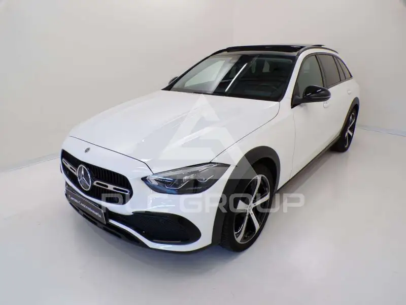 2023 Mercedes Benz C 220