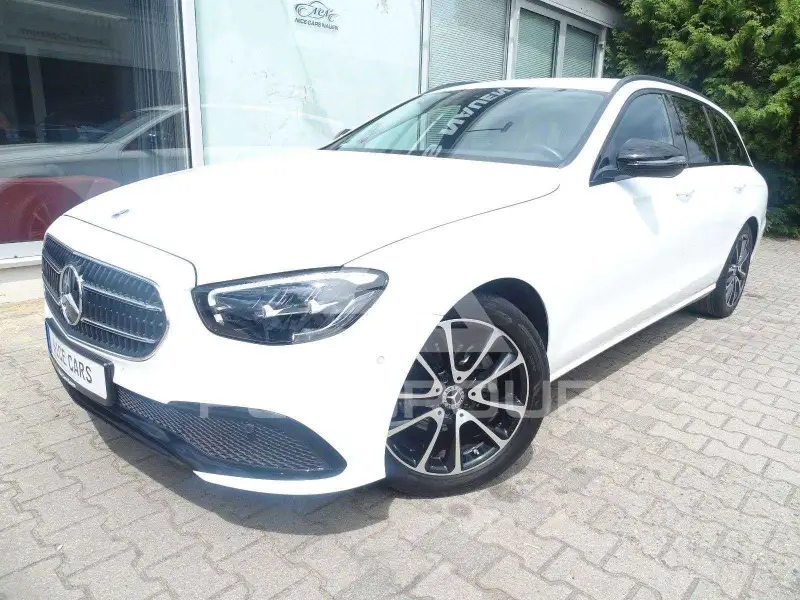 2023 Mercedes Benz E 200