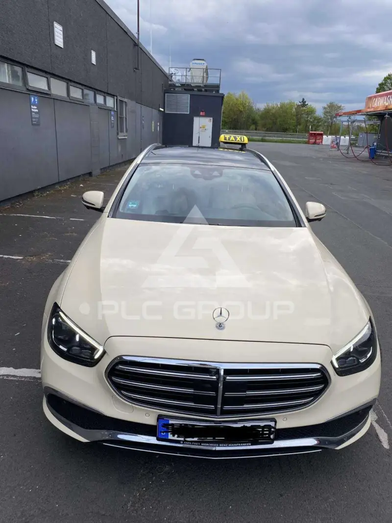 2023 Mercedes Benz E 220
