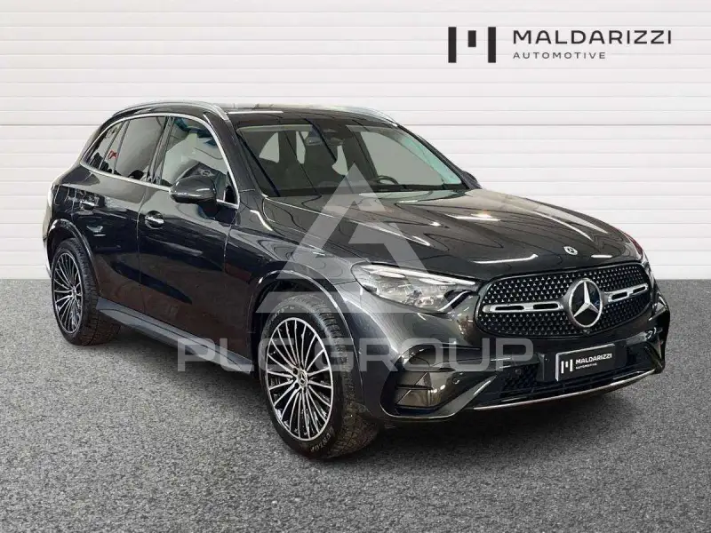 2023 Mercedes Benz GLC 200