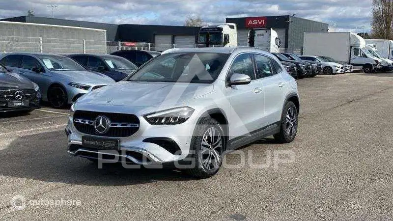 2023 Mercedes Benz GLA 200