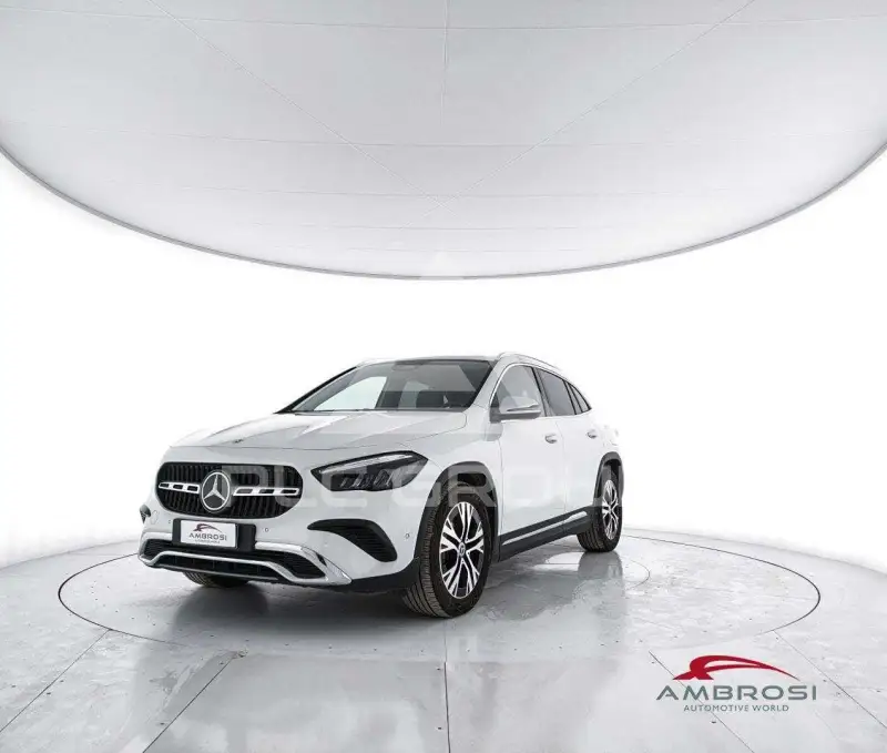 2023 Mercedes Benz GLA 200